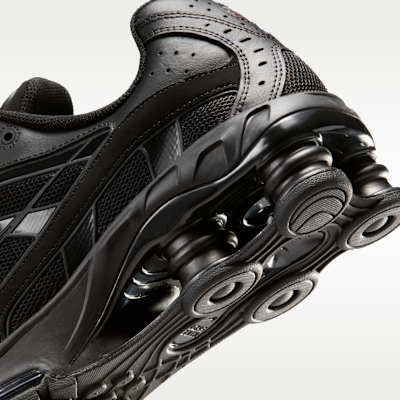 Black/Black/Black
