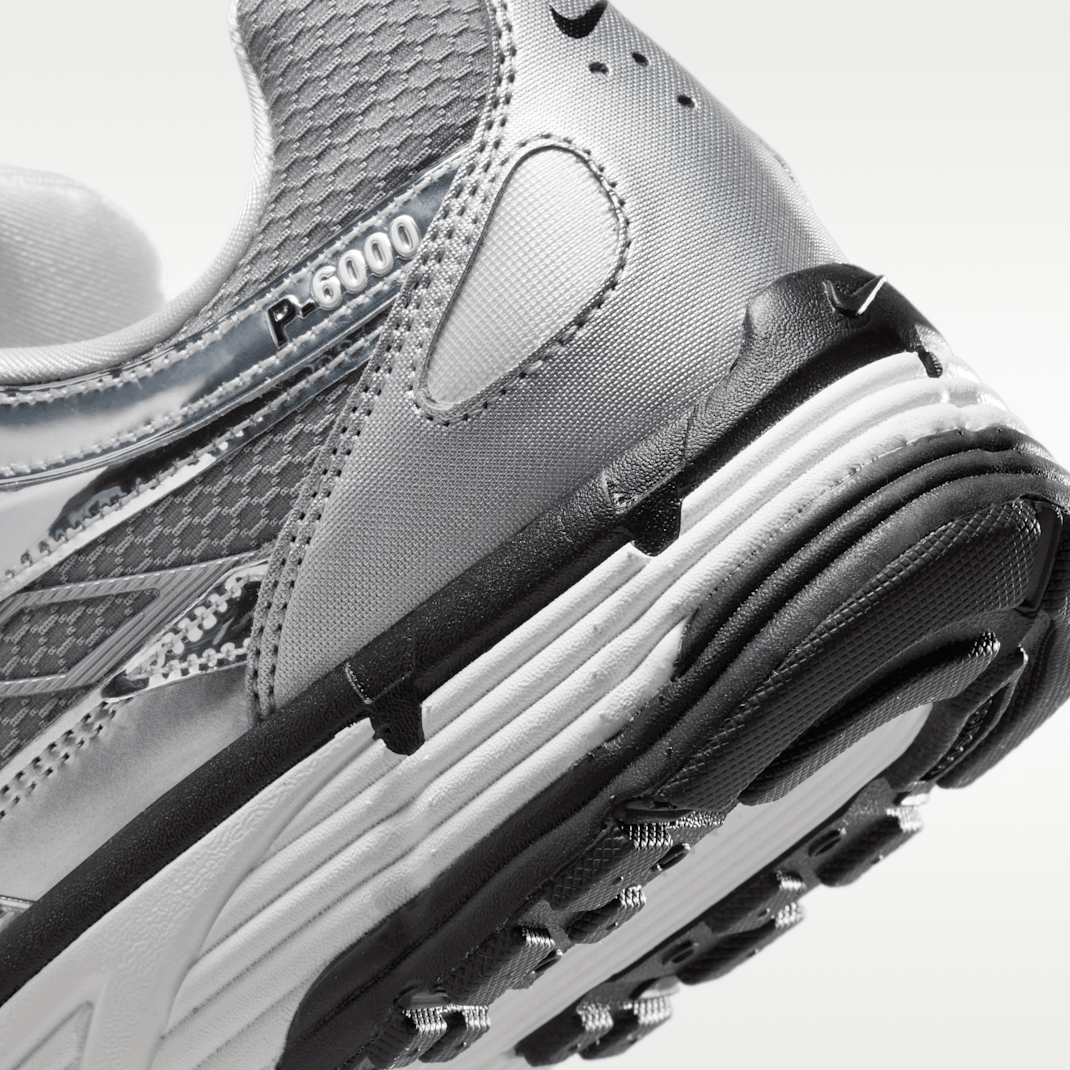 Metallic Silver/Sail/Black/Metallic Silver