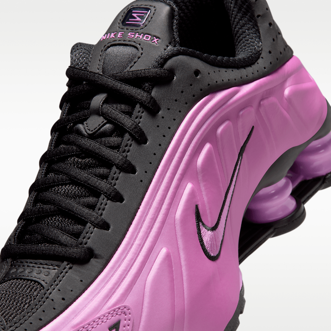 Black/Black/Light Magenta