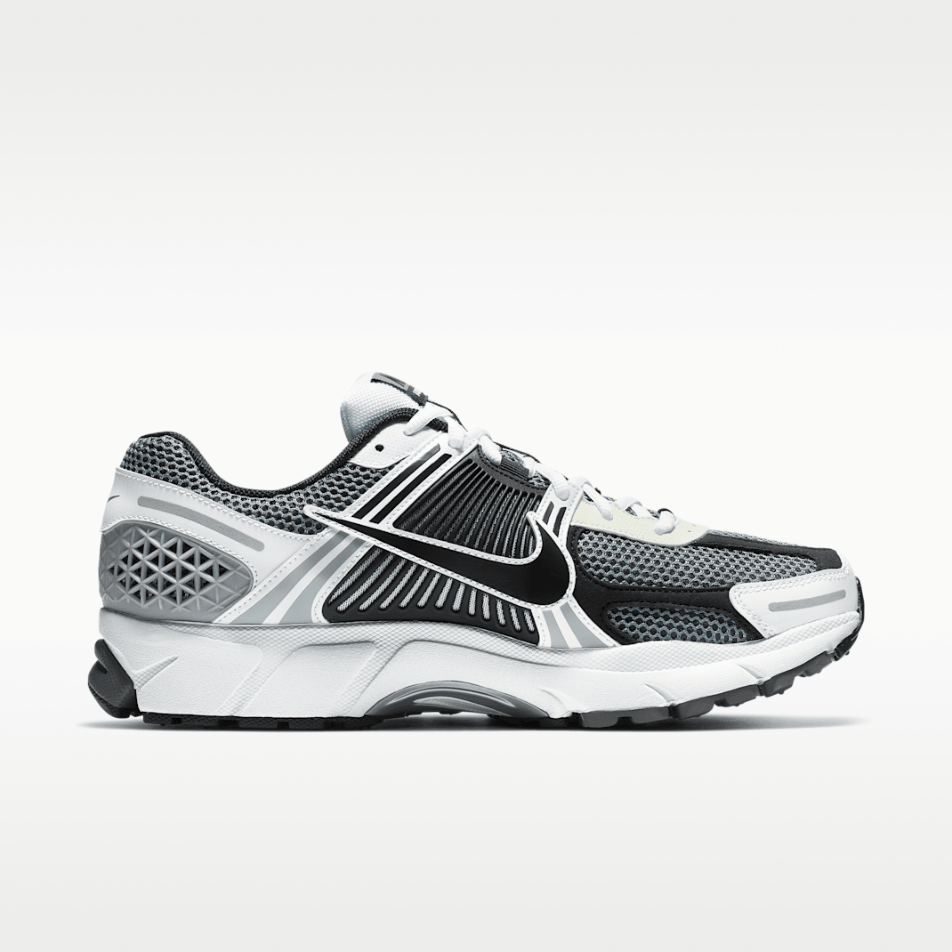 Dark Grey/White/Sail/Black