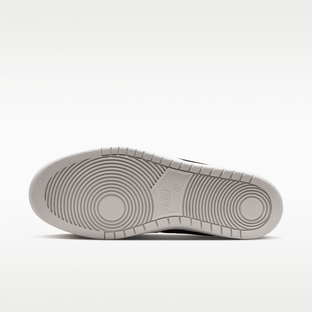 White/Summit White/Black/Black