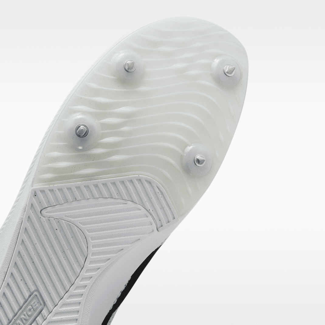 White/Metallic Silver/Black