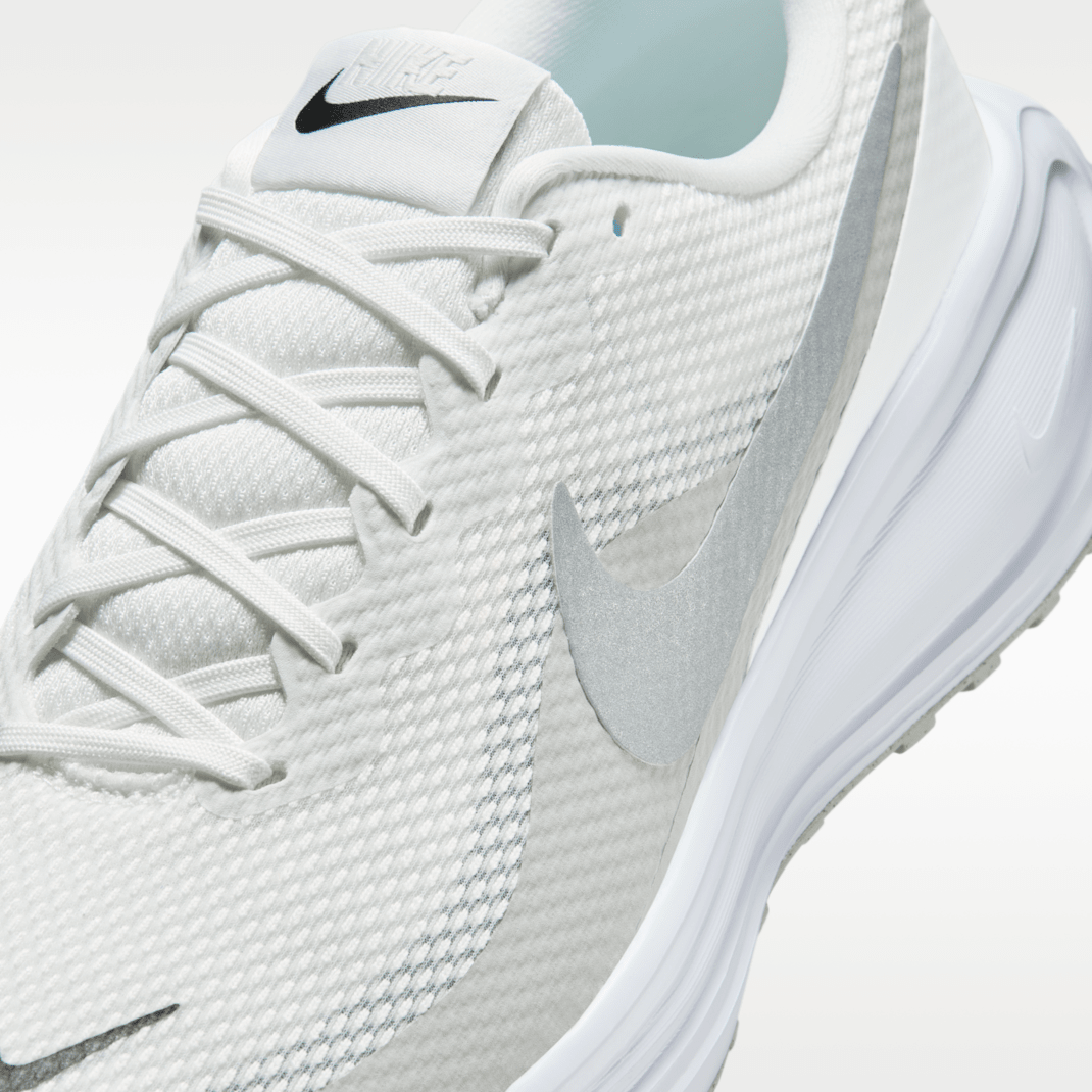 Summit White/White/Photon Dust/Metallic Silver