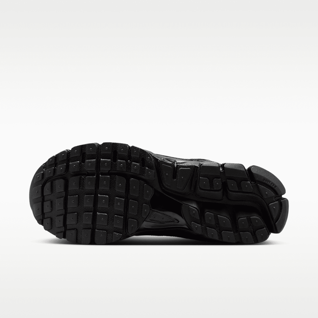 Black/Cool Grey/White/Metallic Silver