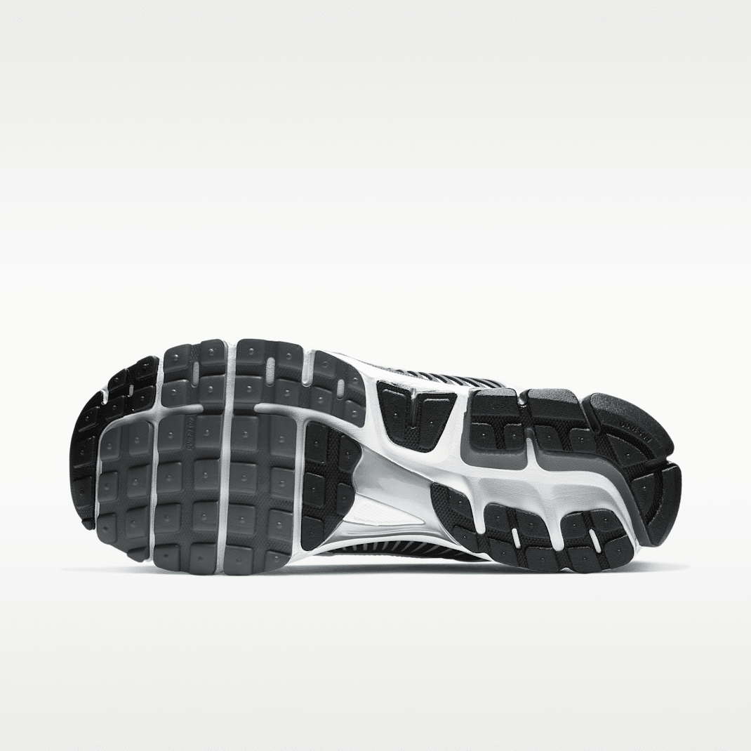 Dark Grey/White/Sail/Black