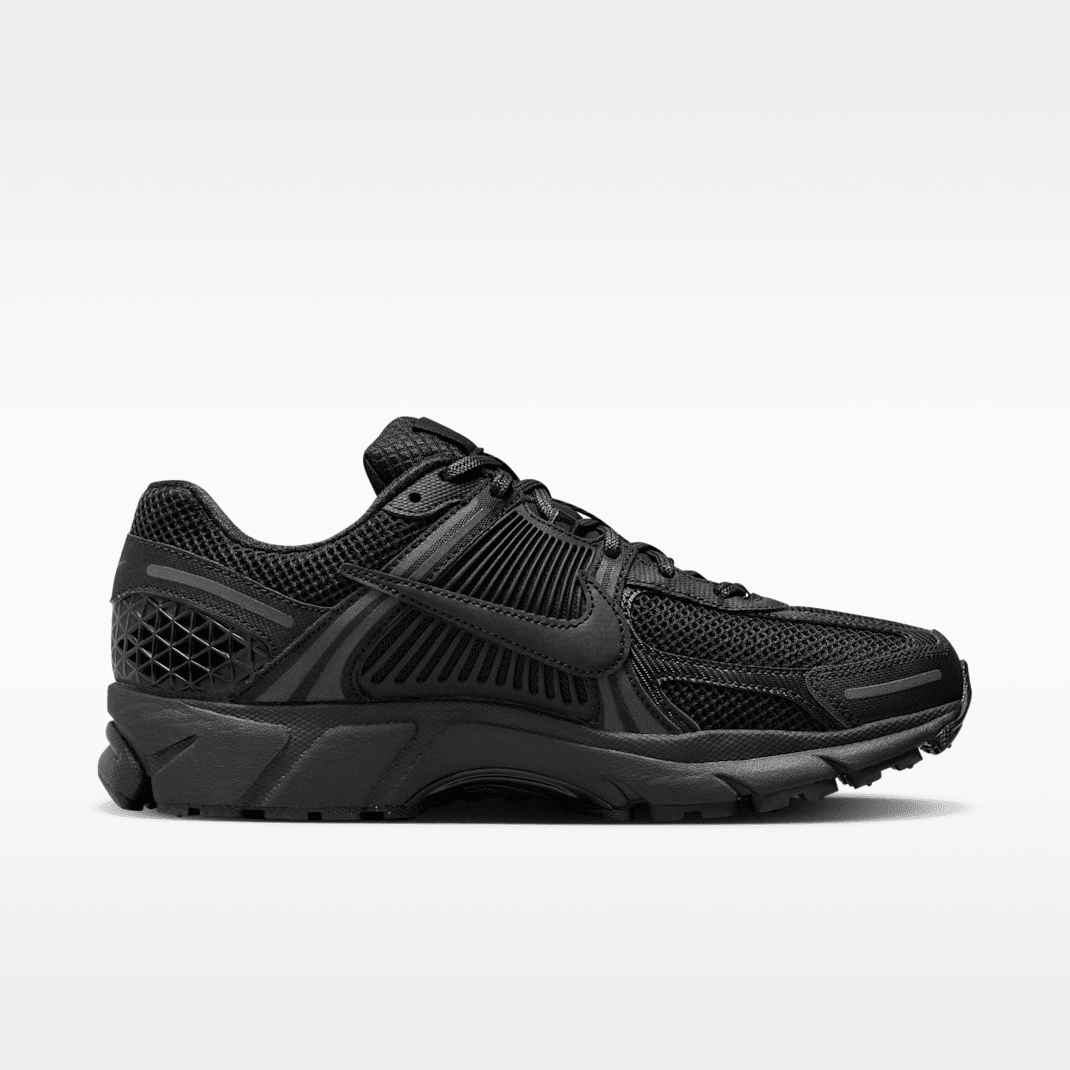 Black/Black