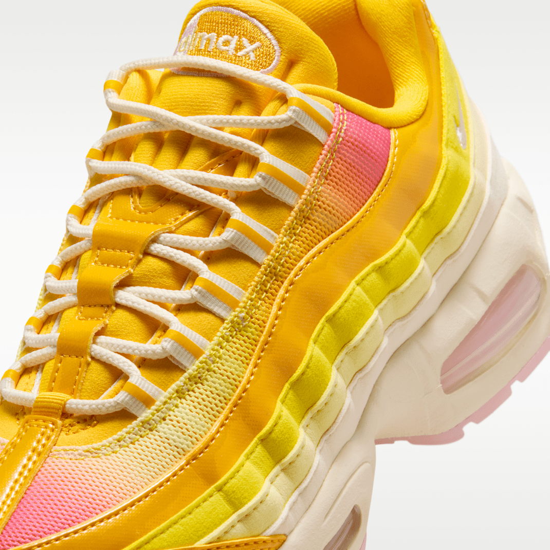 University Gold/Pink Foam/Soft Yellow/Coconut Milk