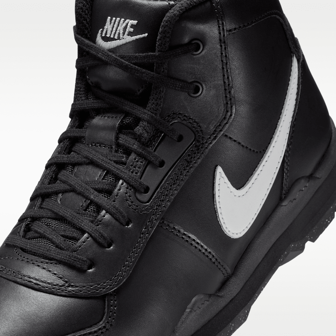 Black/Black/White
