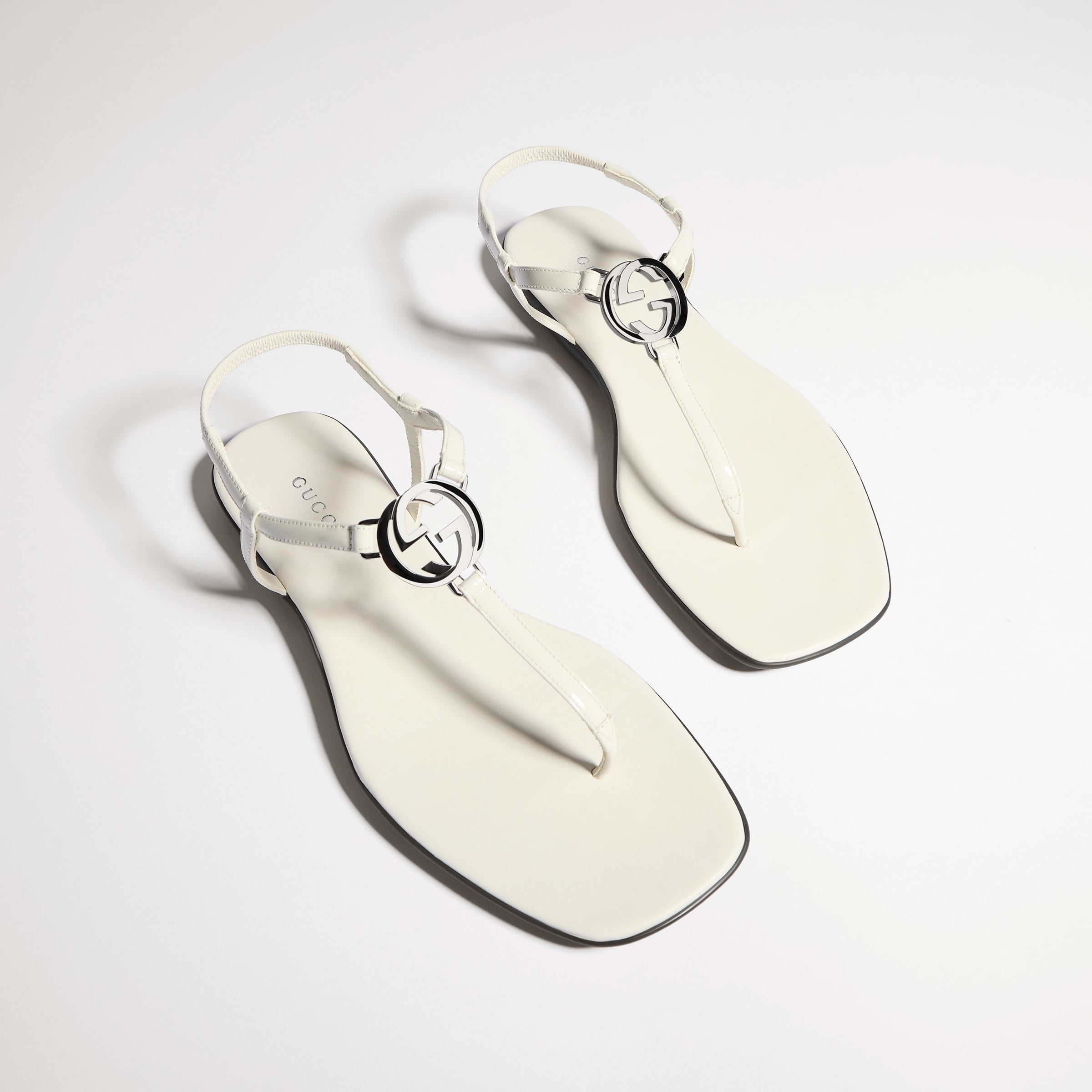 piel de charol blanca