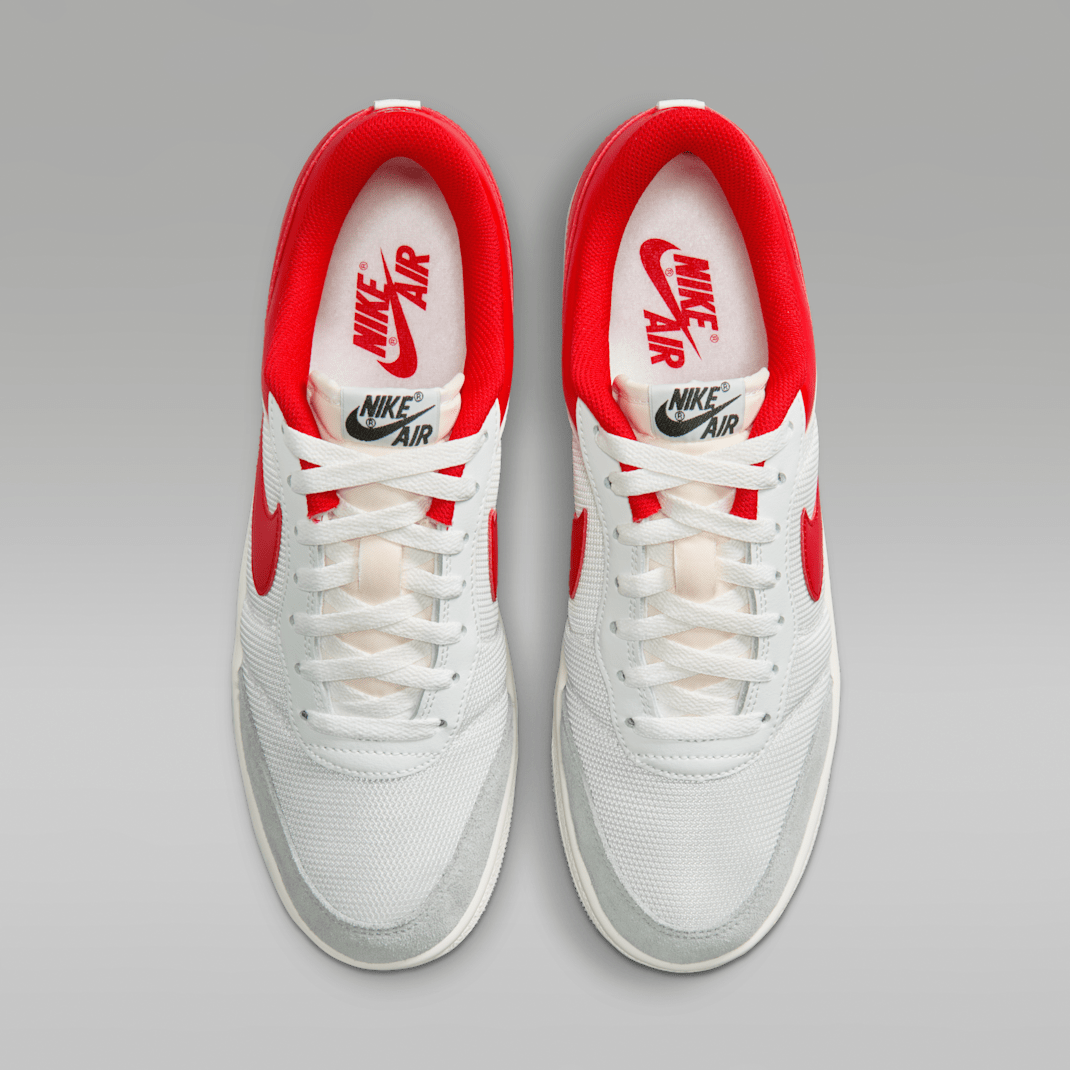 Summit White/University Red/Light Smoke Grey/Black