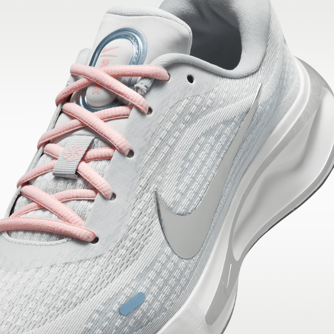 Photon Dust/Cool Grey/Light Smoke Grey/Metallic Pewter