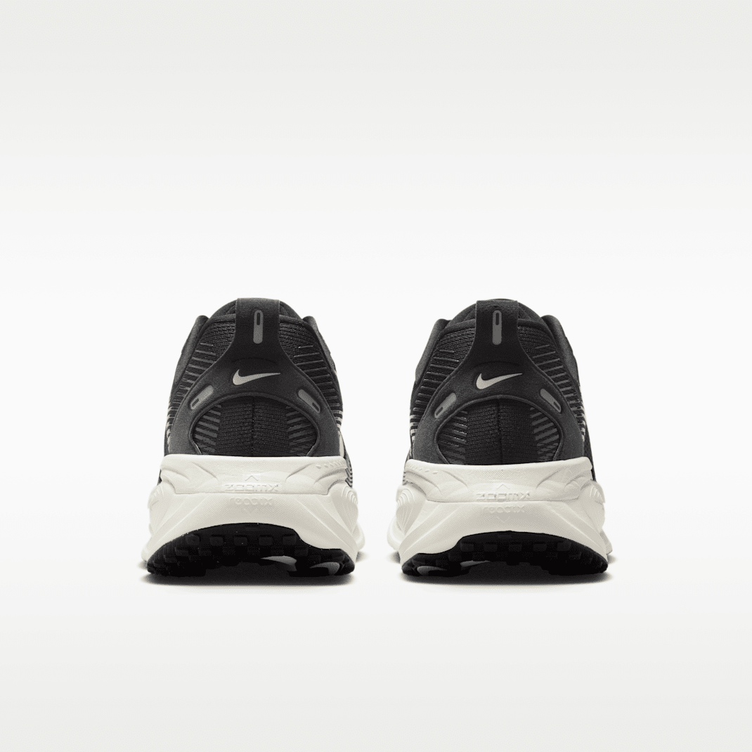 Black/Coconut Milk/Light Iron Ore/Summit White 2