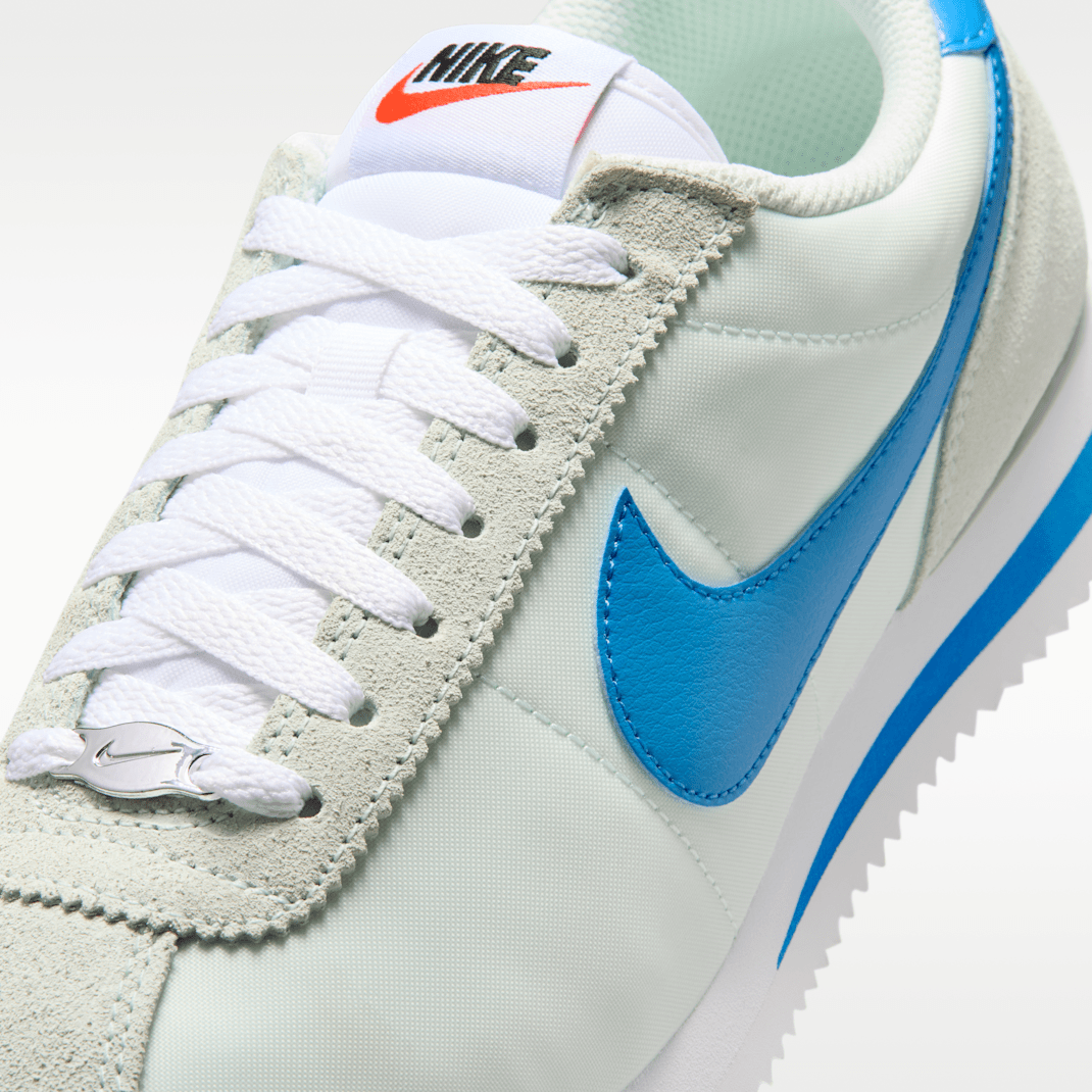 Barely Green/White/Safety Orange/Light Photo Blue