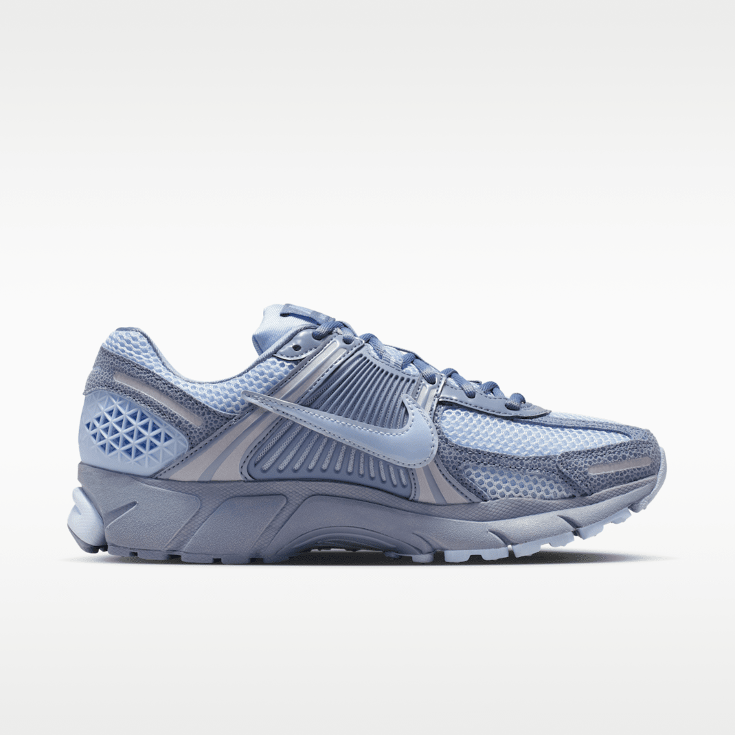 Ashen Slate/Hydrogen Blue/Ghost/Metallic Silver