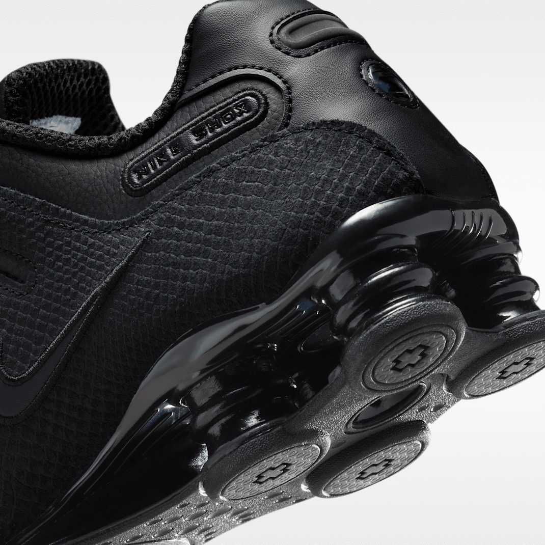 Black/Black/Black 2