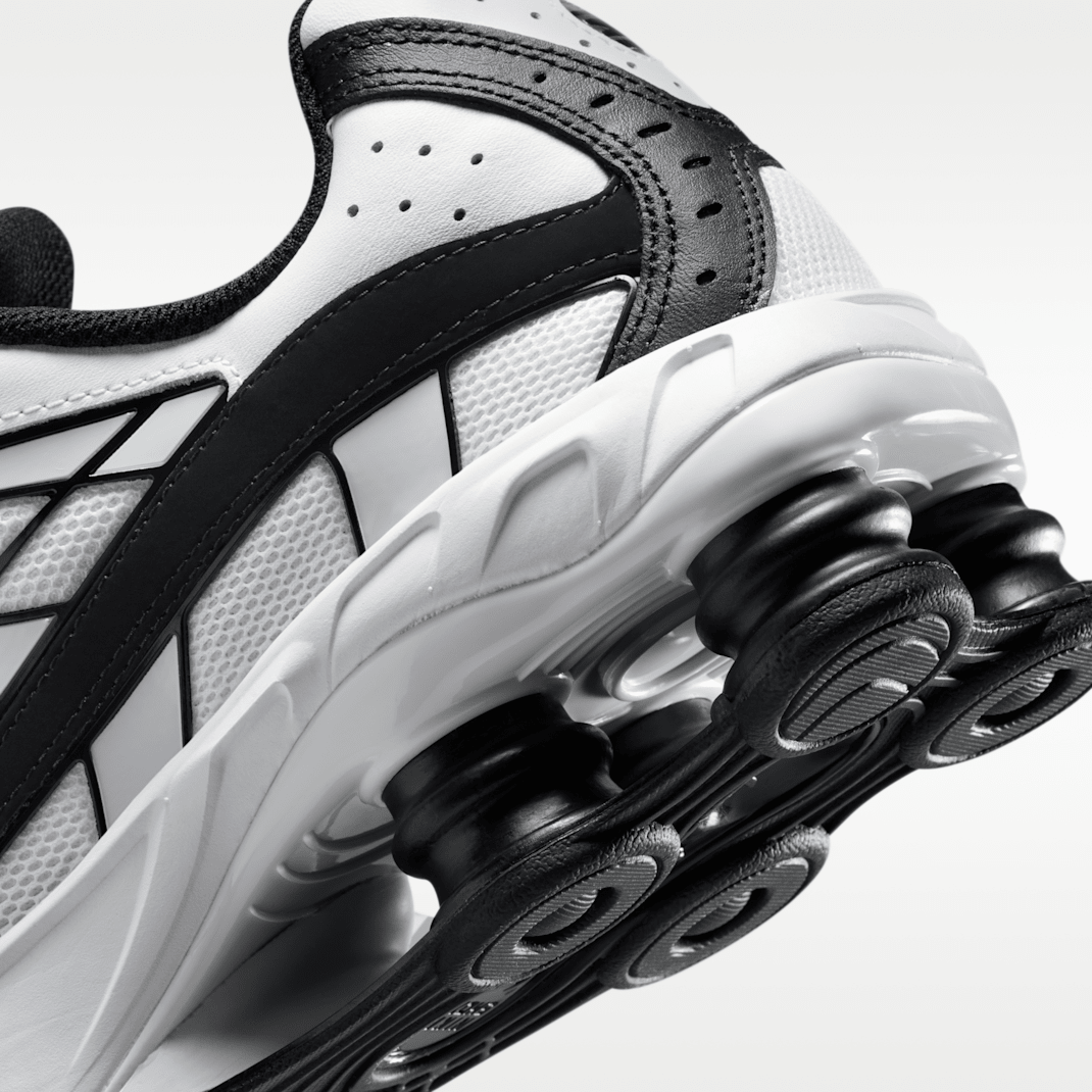White/White/Black/Black