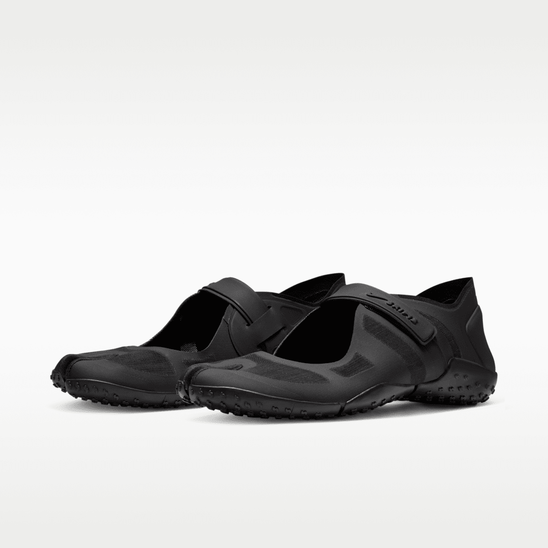 Black/Black/NSKM Dark Smoke