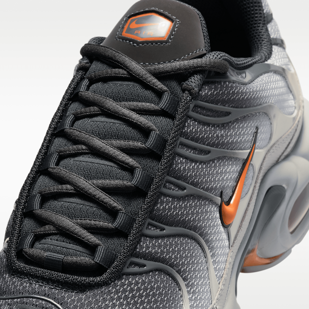 Light Smoke Grey/Dark Smoke Grey/Hot Curry