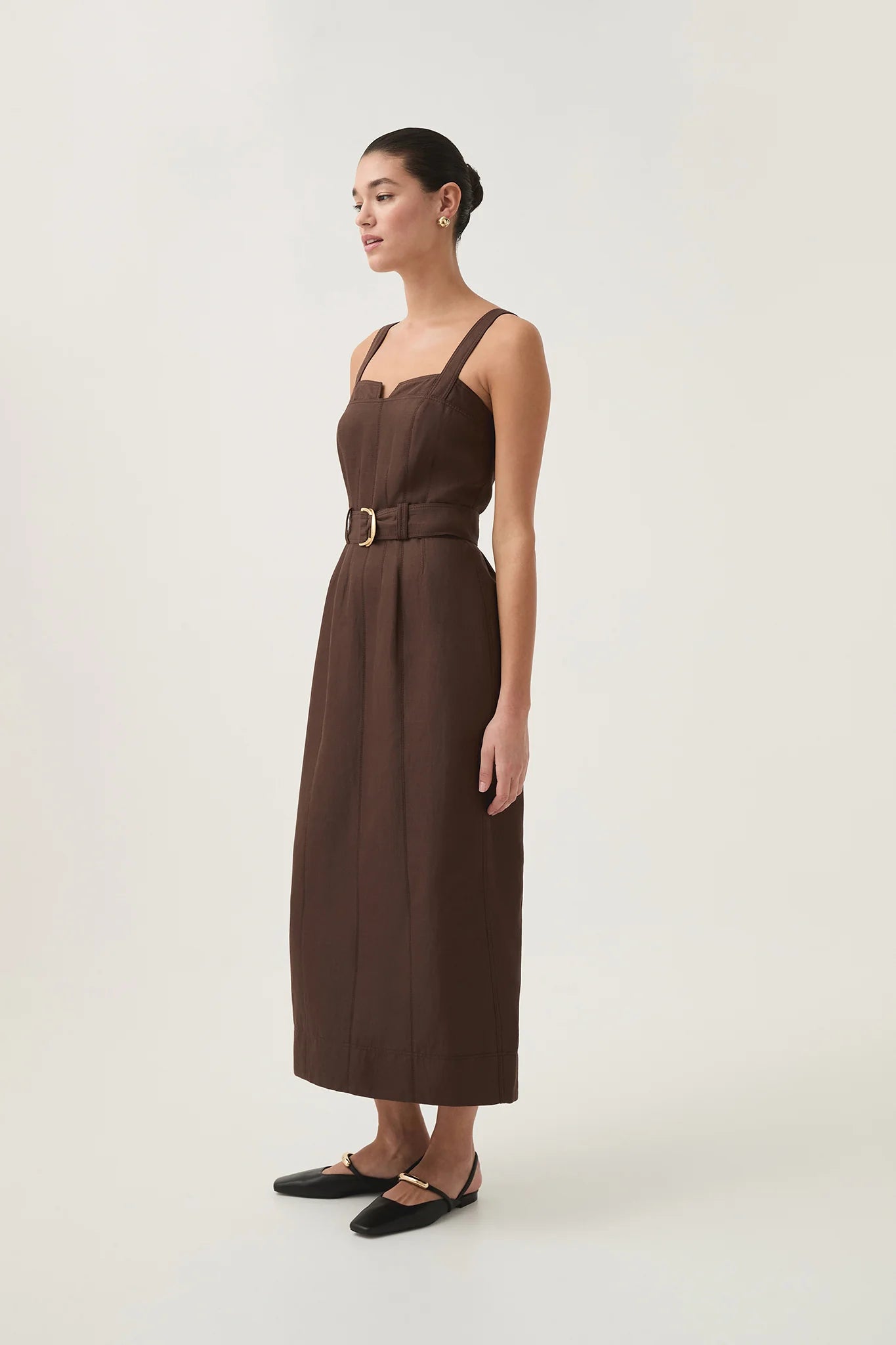 UMBER BROWN