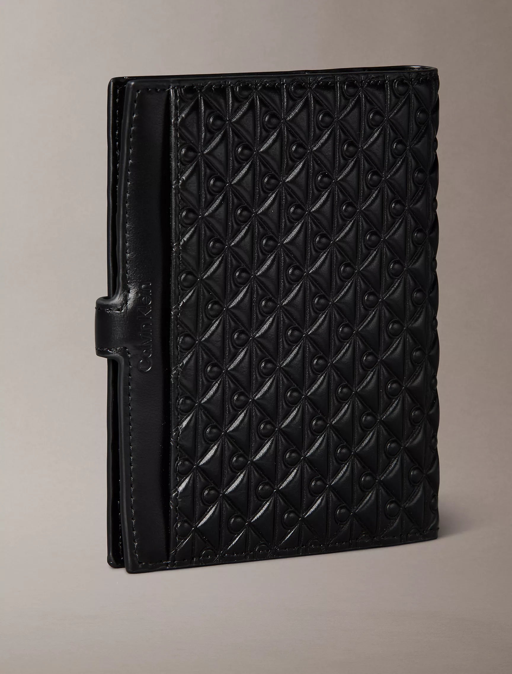 Black/Formal Gray