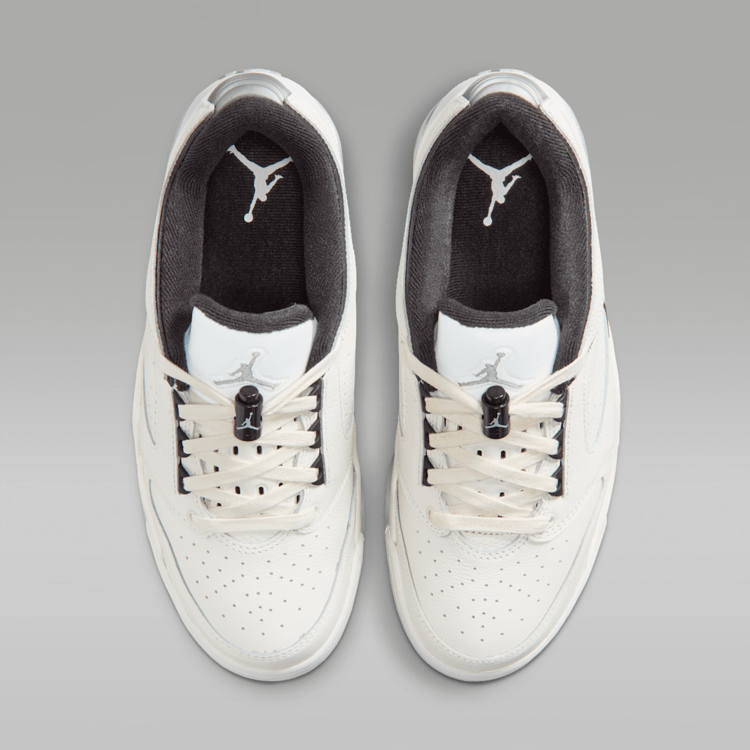 Sail/Black/Swan/Metallic Silver