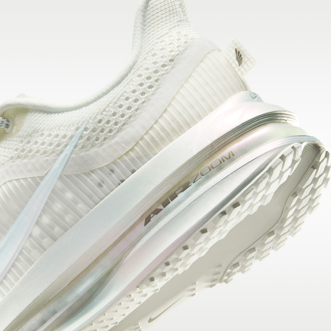 Summit White/Pure Platinum/Pencil Point/White