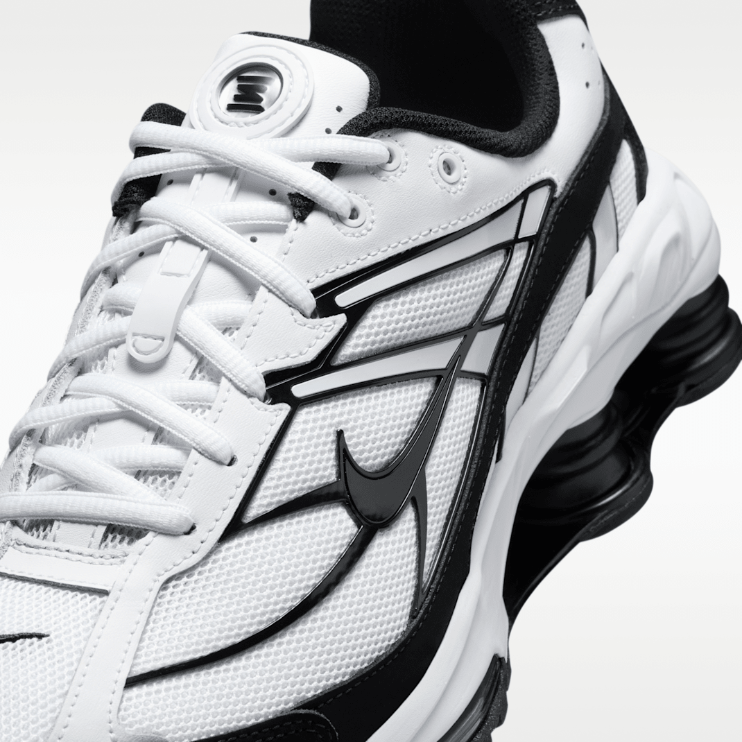 White/White/Black/Black