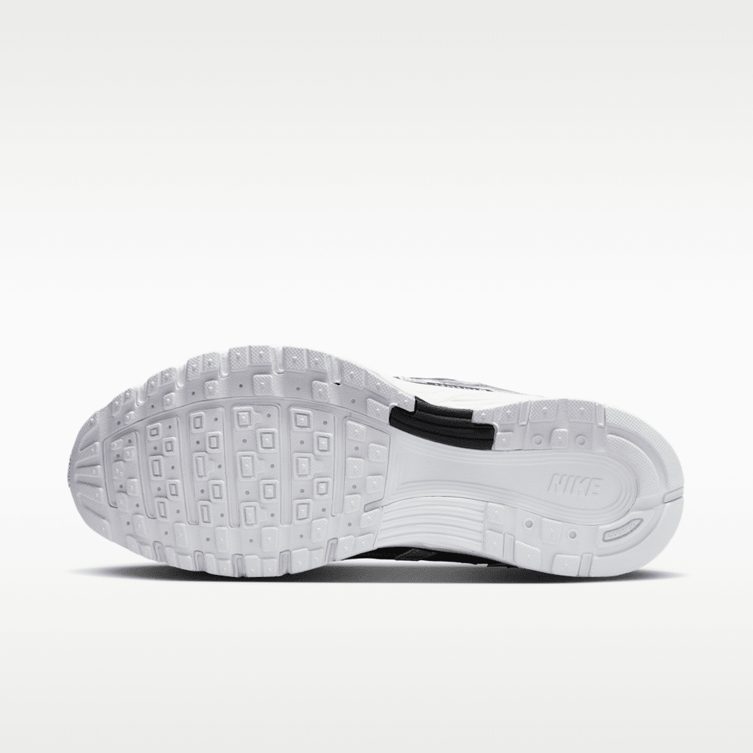 White/Off White/Dark Smoke Grey/White