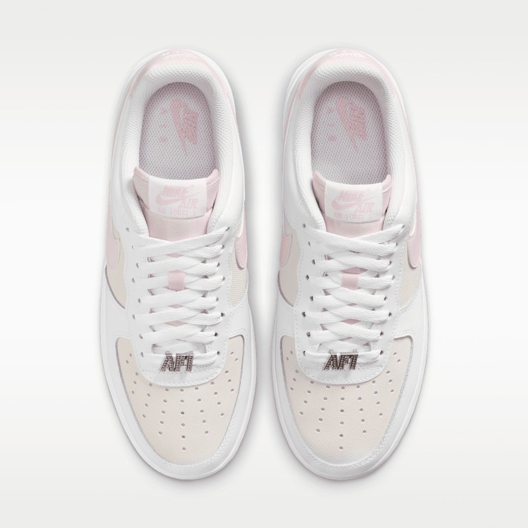 White/Metallic Silver/Bleached Lilac