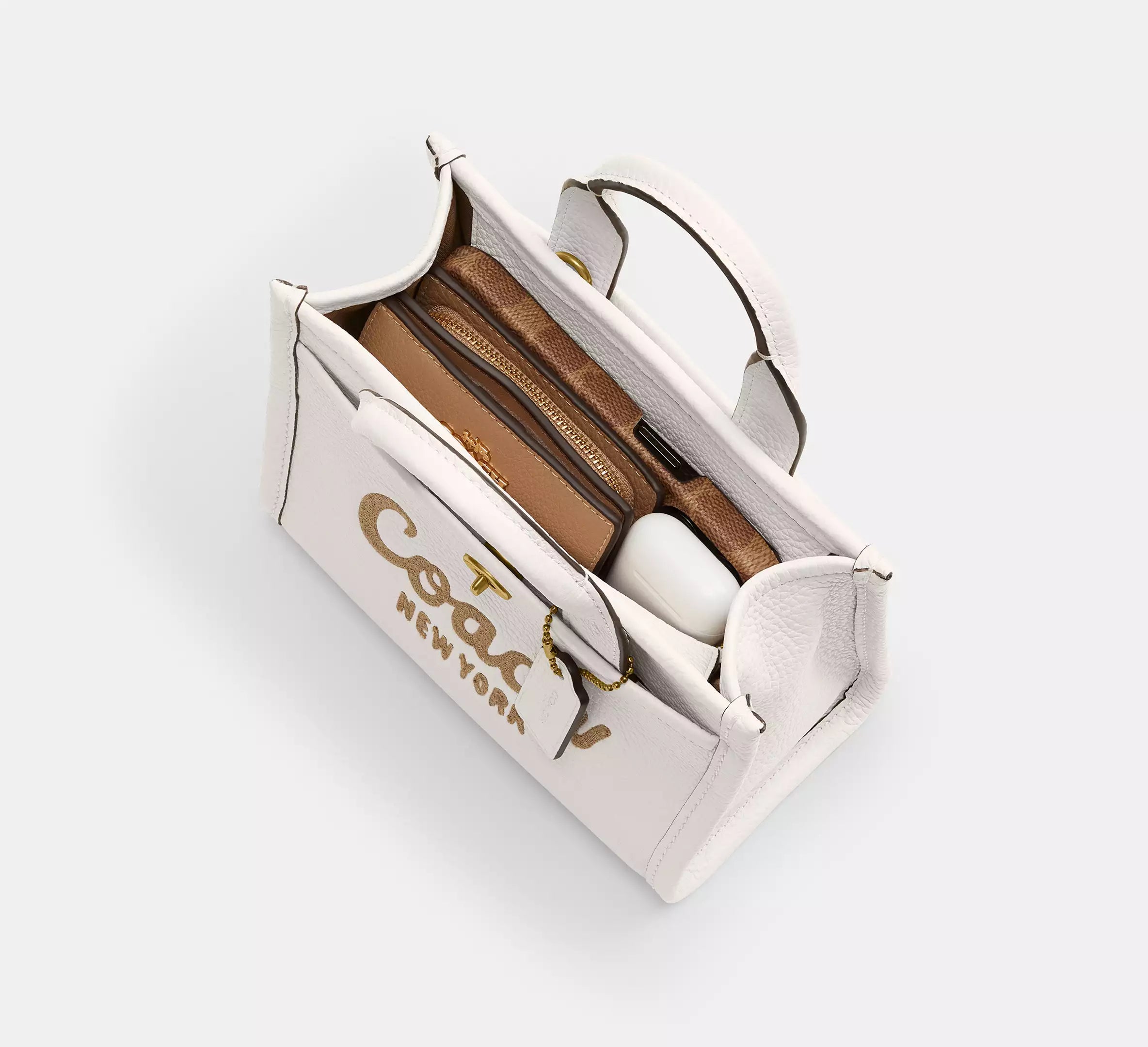 Brass/Chalk