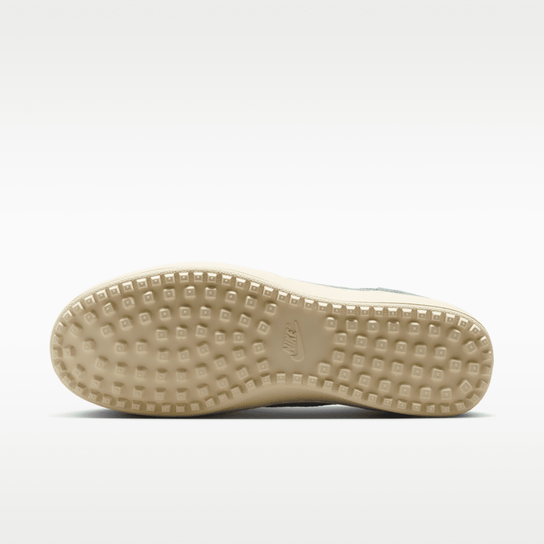 Steam/Pale Ivory