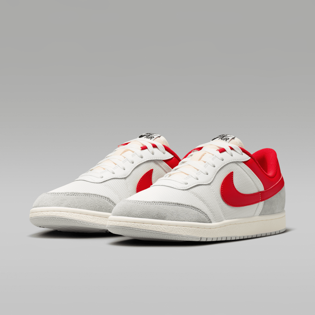 Summit White/University Red/Light Smoke Grey/Black