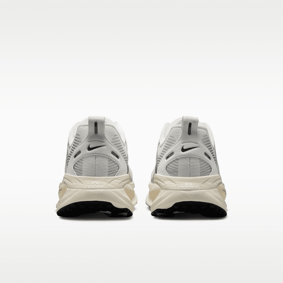 Summit White/Coconut Milk/Coconut Milk/Black