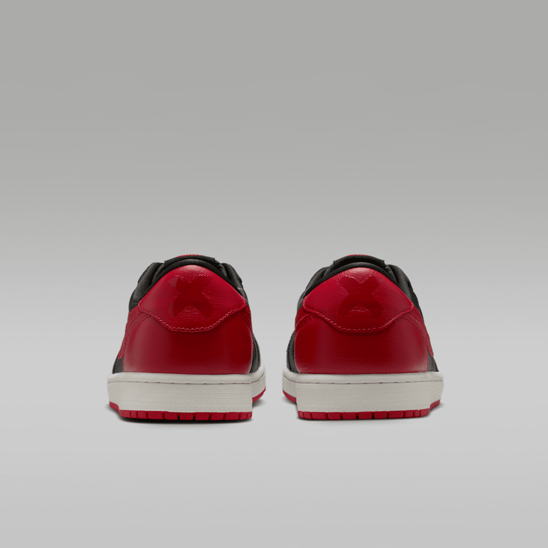 Black/Varsity Red/Summit White/Black 4