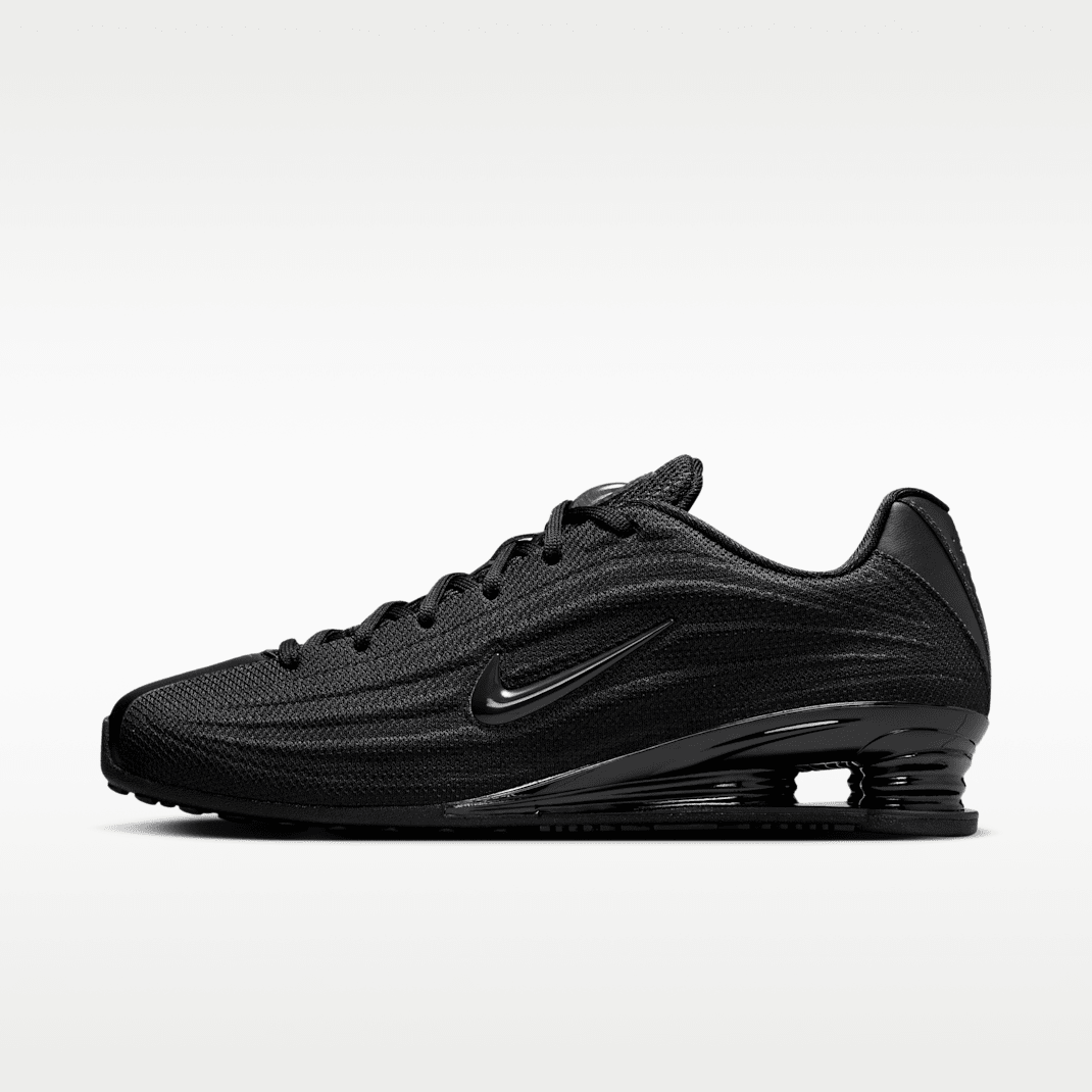 Black/University Red/Black