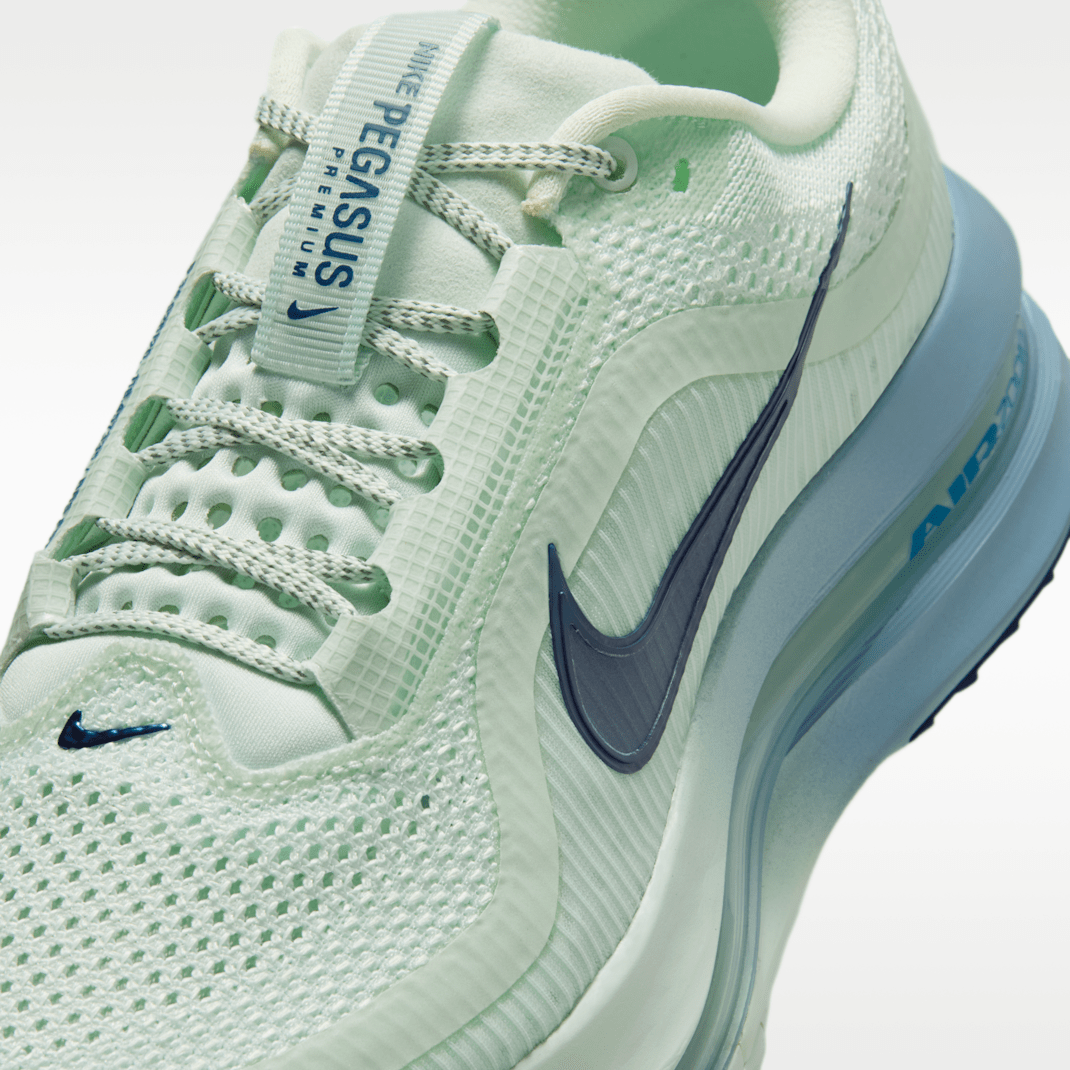 Barely Green/Work Blue/Football Grey/Blue Void
