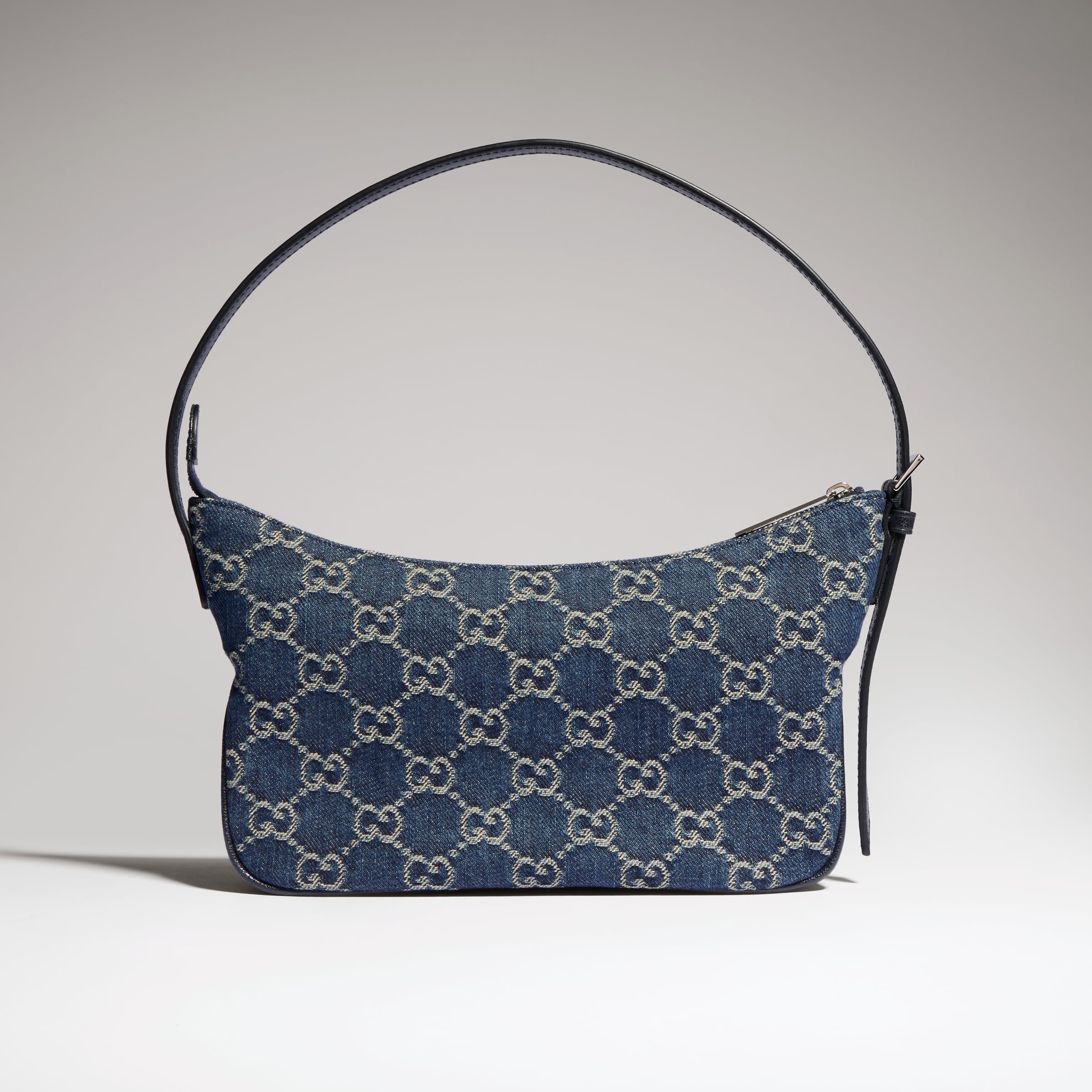 denim azul oscuro con GG