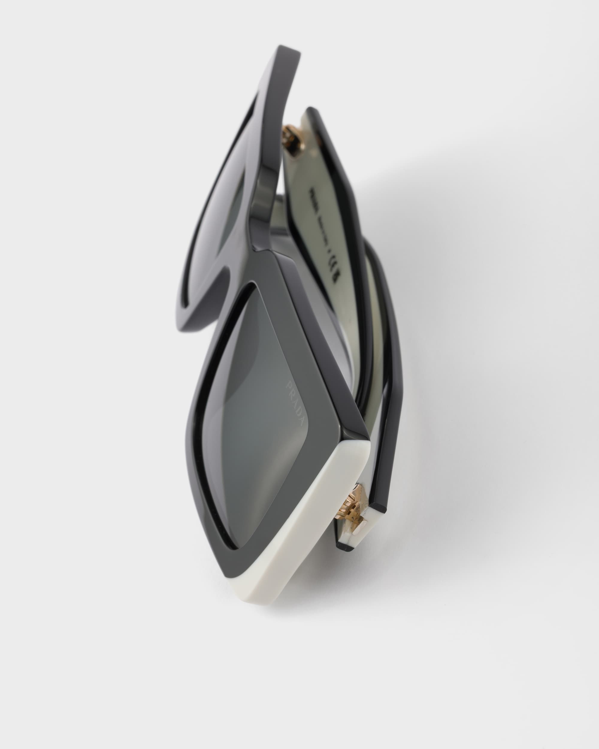 Lentes gris pizarra