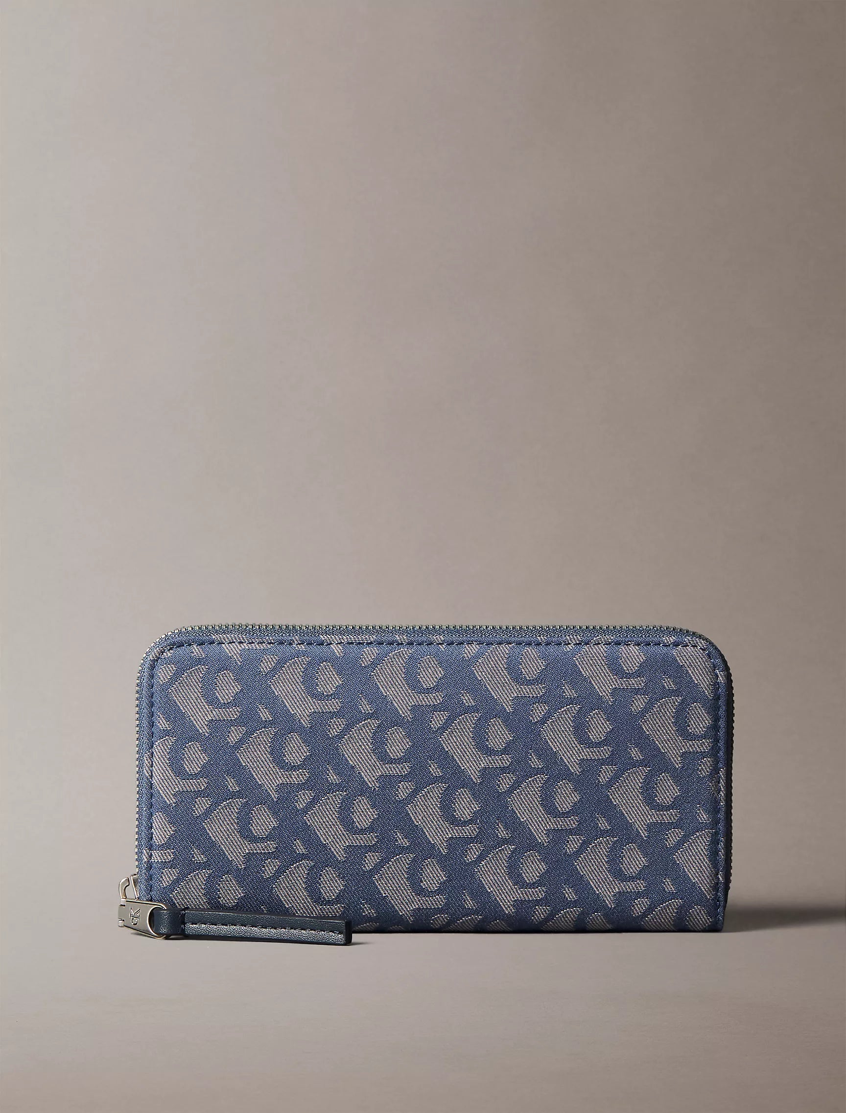 Blue Indio / Atmosphere