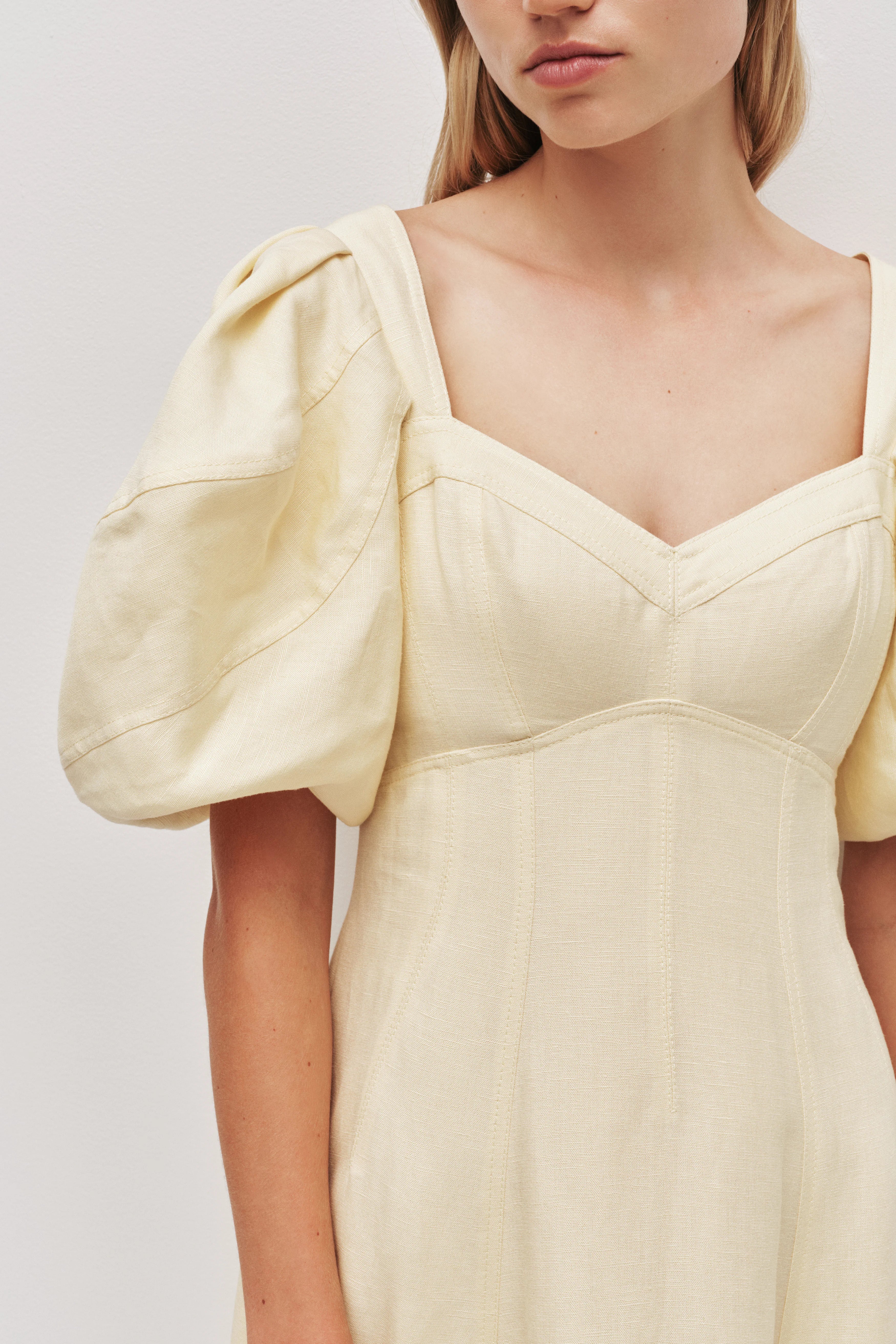 PASTEL YELLOW