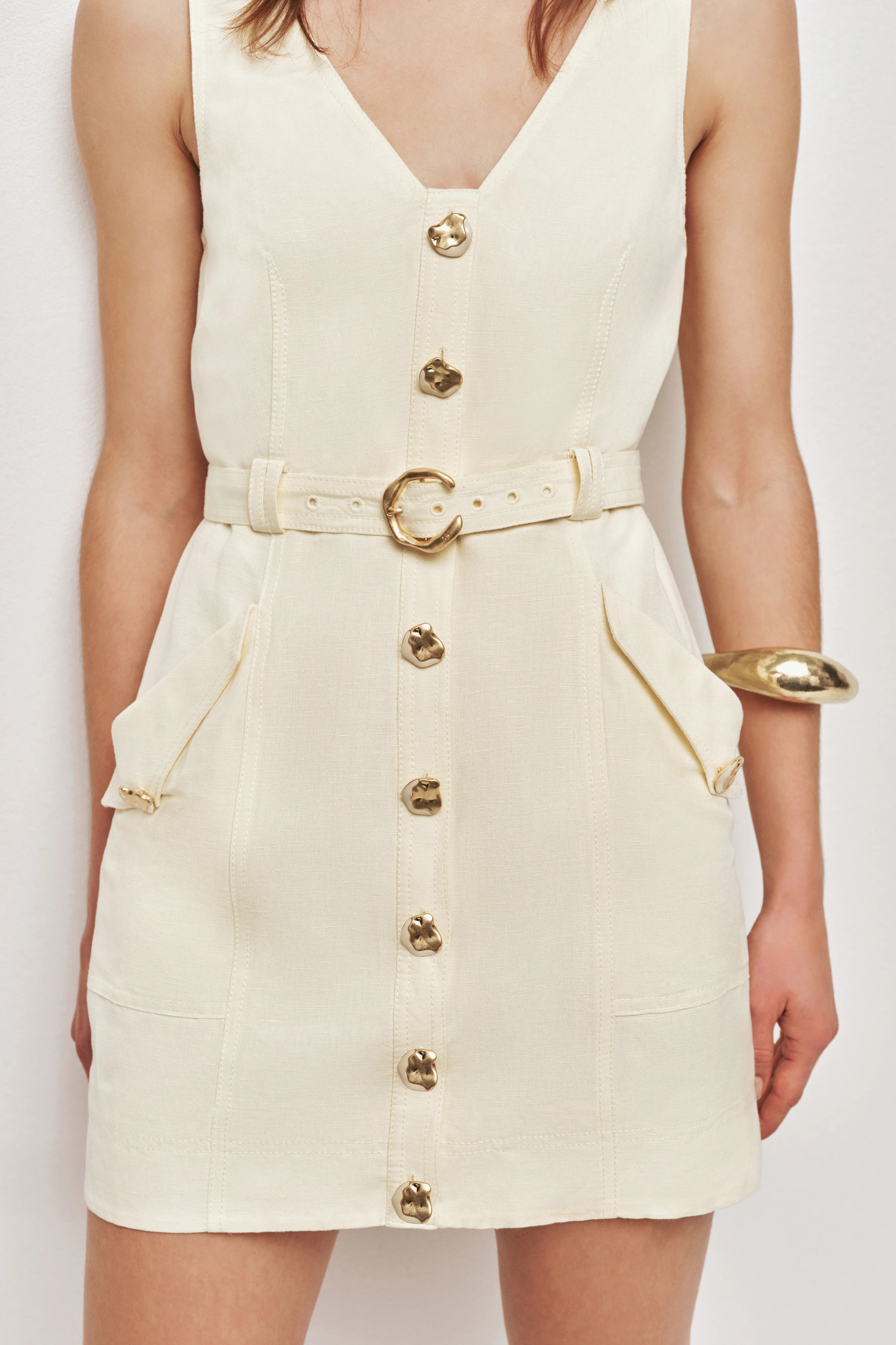 BUTTER YELLOW