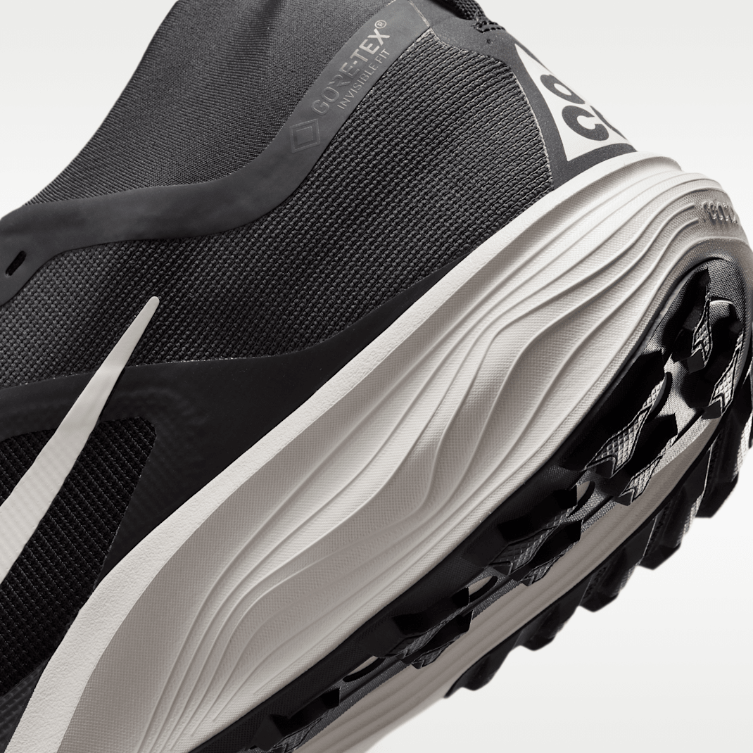 Black/Light Orewood Brown/Anthracite/Summit White