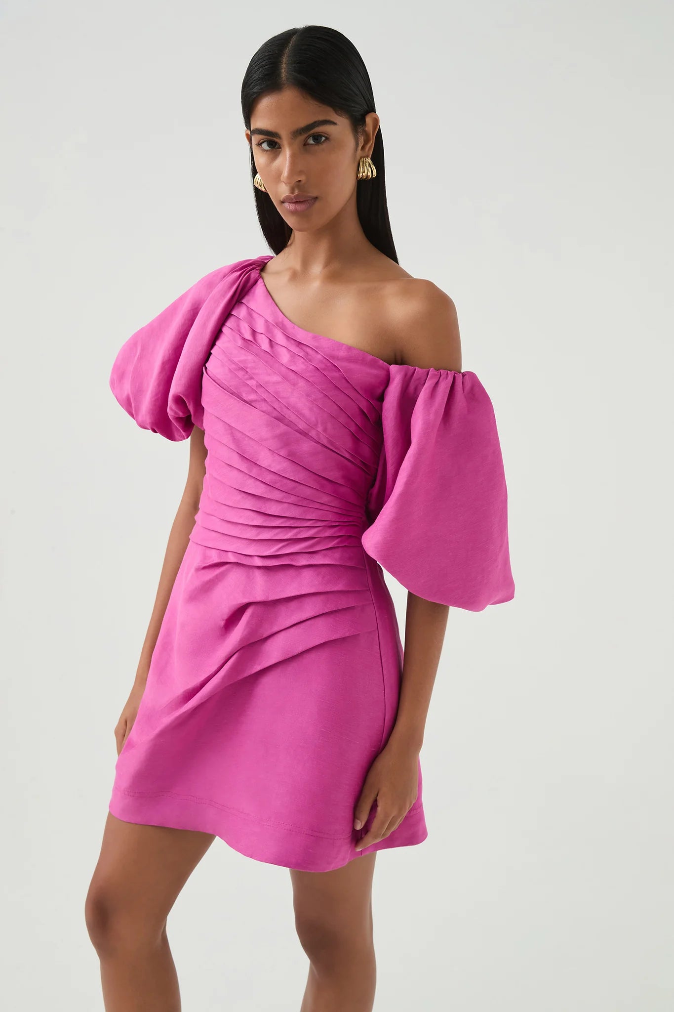 MAGENTA