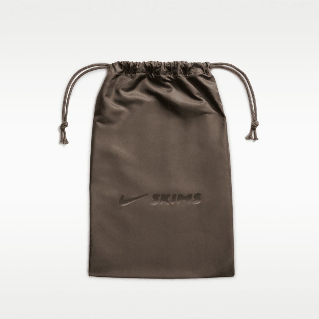 Velvet Brown/Dark Charcoal/Baroque Brown/Seal Brown