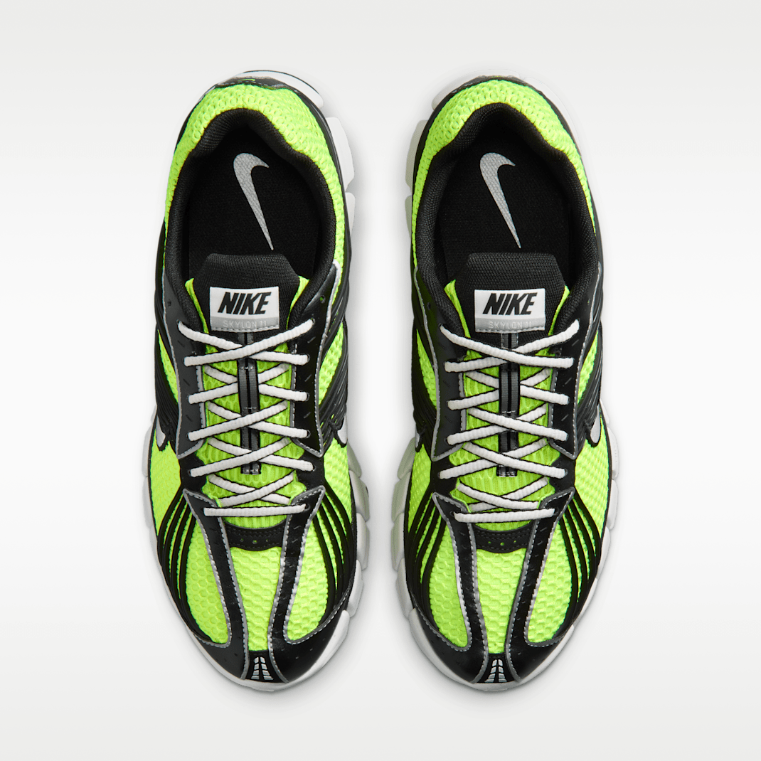 Volt/Black/Light Smoke Grey/Metallic Silver