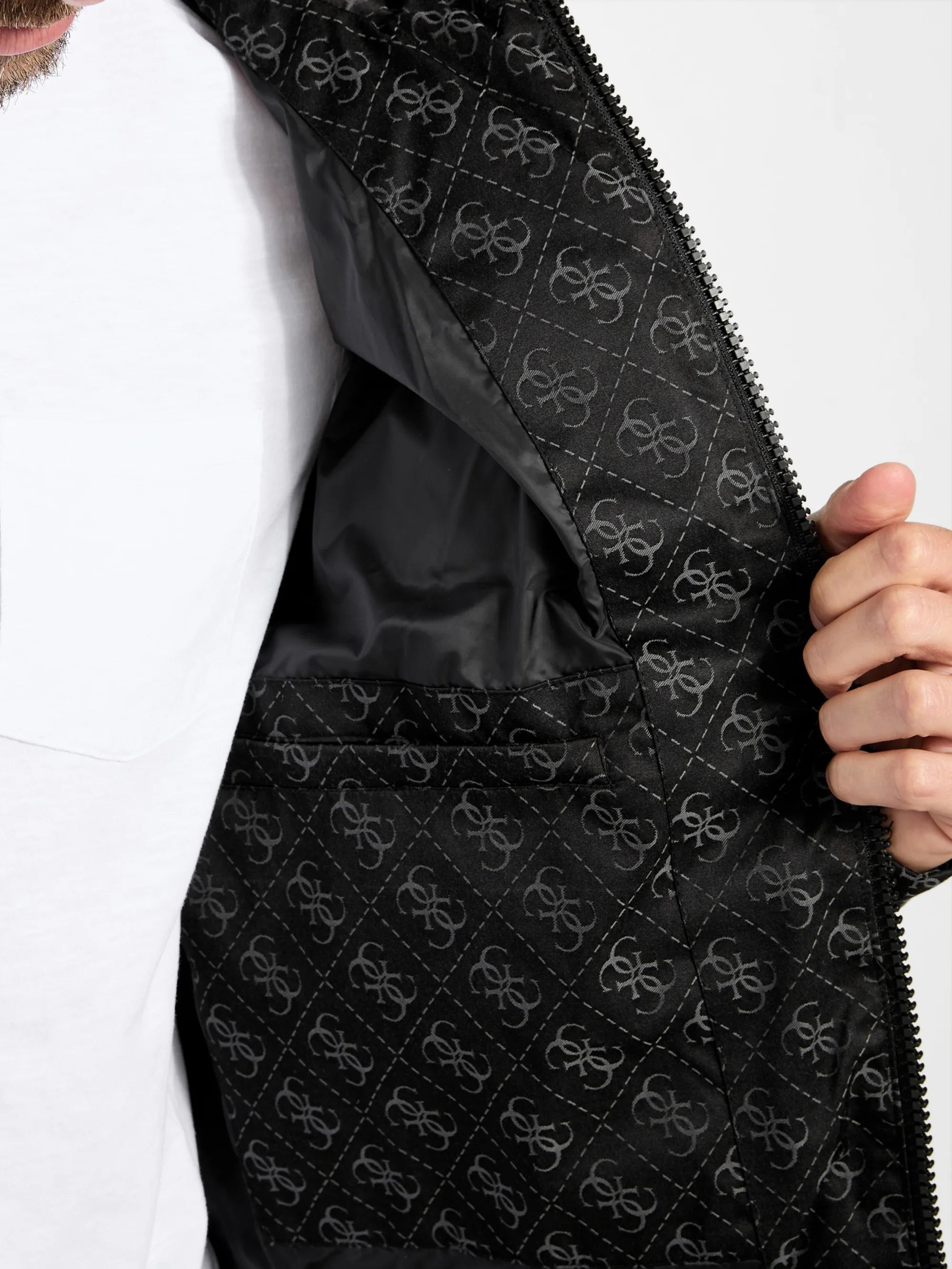 4G Mid Jacquard Jet Black