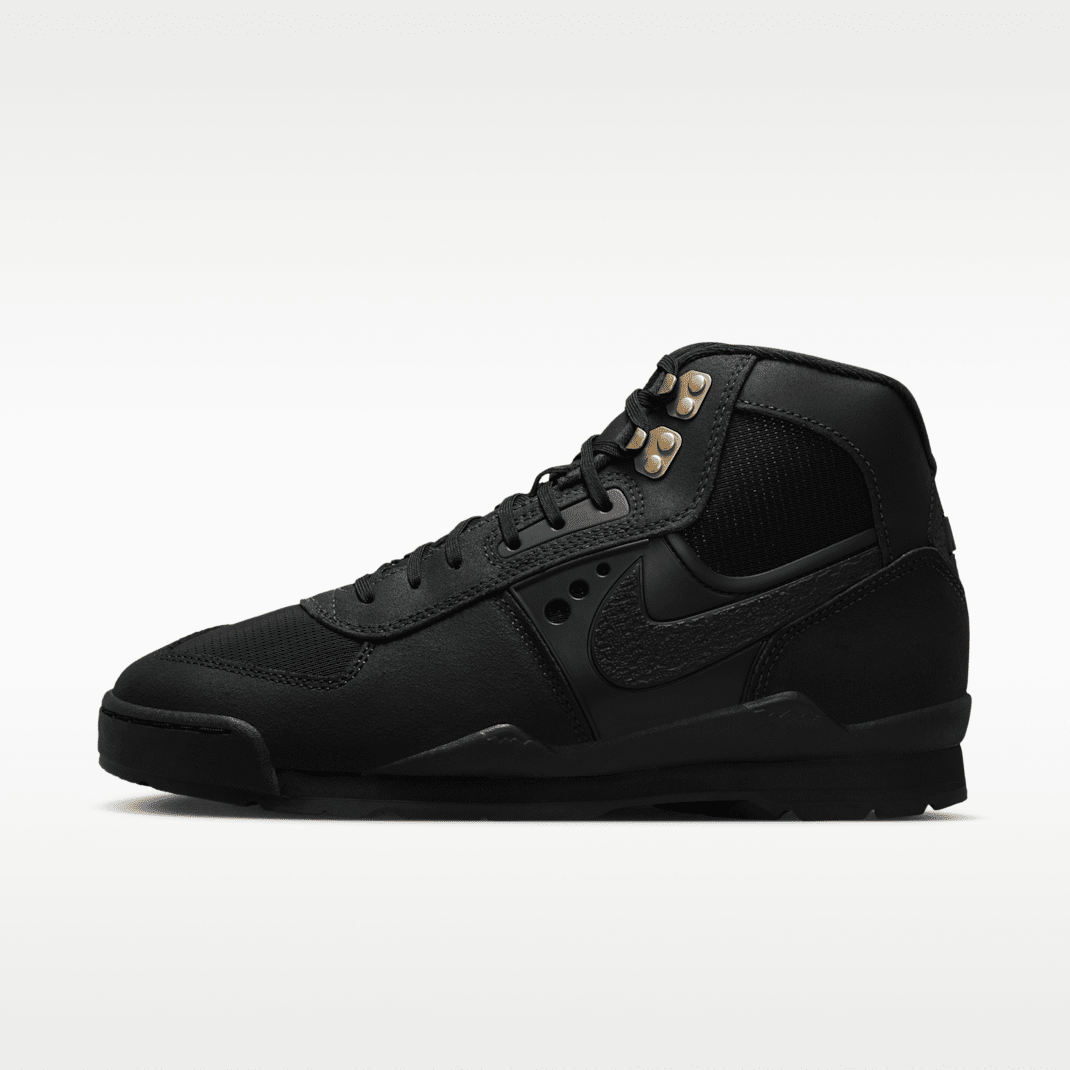 Black/Metallic Gold/White/Black