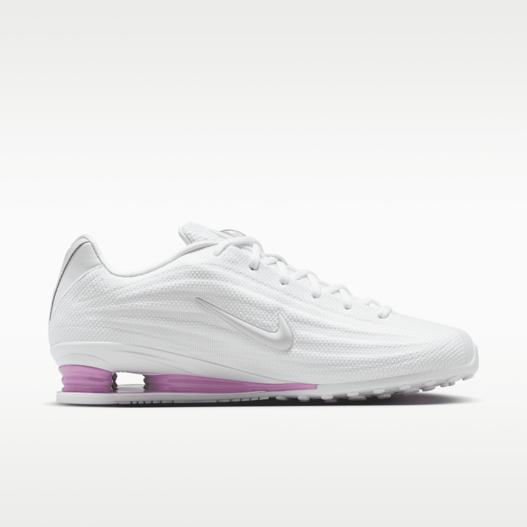 White/Light Magenta