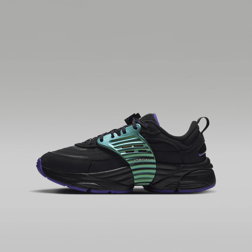 Black/Dark Concord/White/Multi-Color