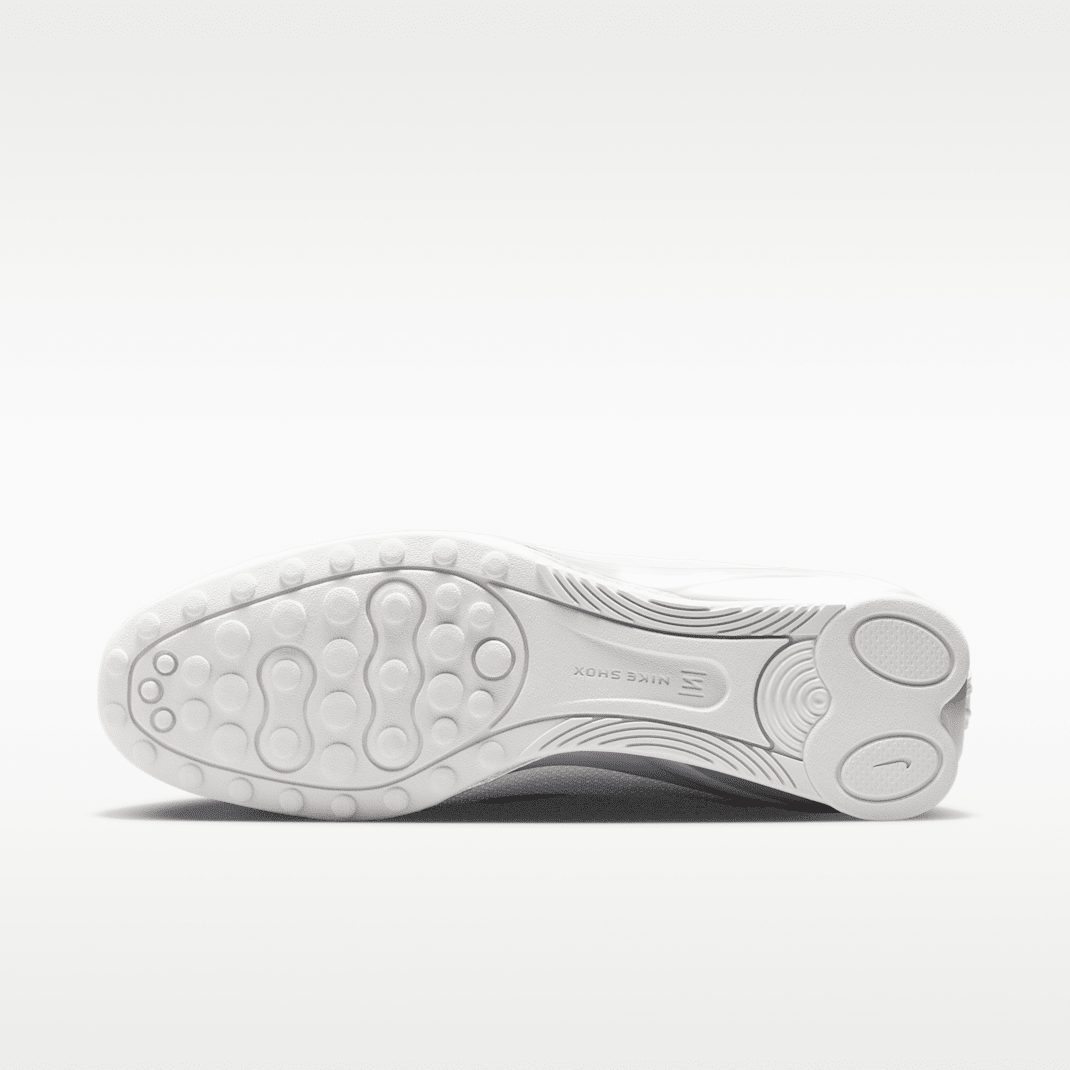 White/Metallic Silver